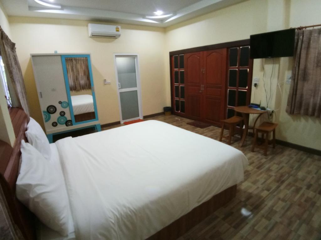 Baan Mek Lom Hotel Khao Lak Ngoại thất bức ảnh